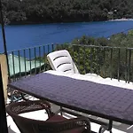 Apartments Valun * Valun