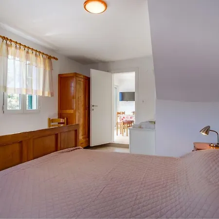 Apartament Apartments Valun Valun