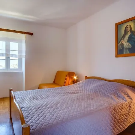 Apartments Valun Apartament