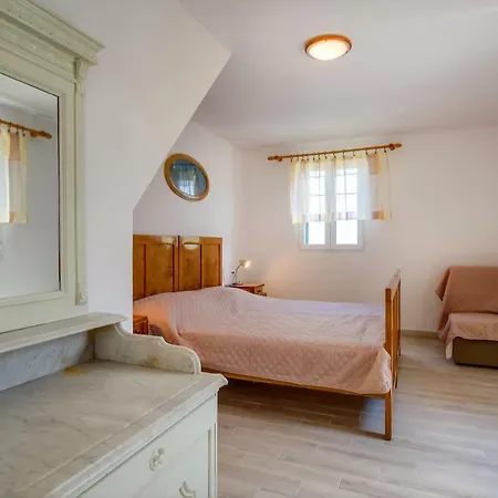 Apartments Valun Apartament Valun