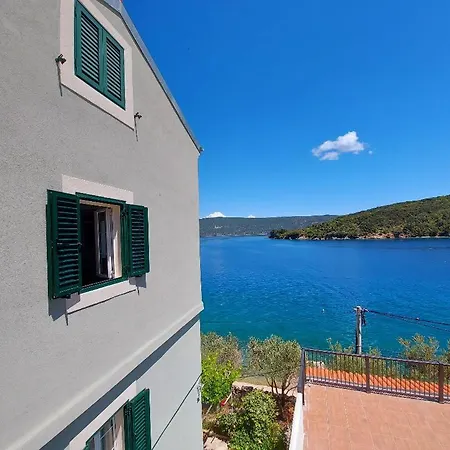 Apartments Valun Appartamento