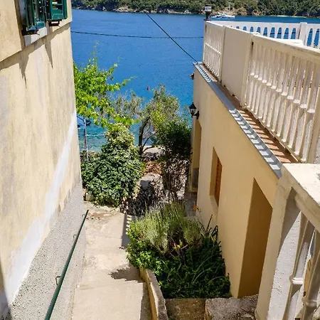 Apartments Valun Lejlighed