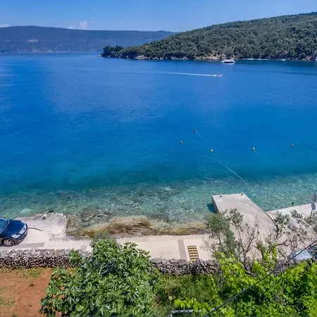 Apartments Valun Appartamento