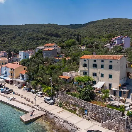 Appartamento Apartments Valun Valun