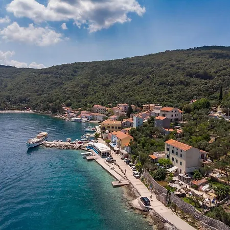 Apartments Valun Appartamento